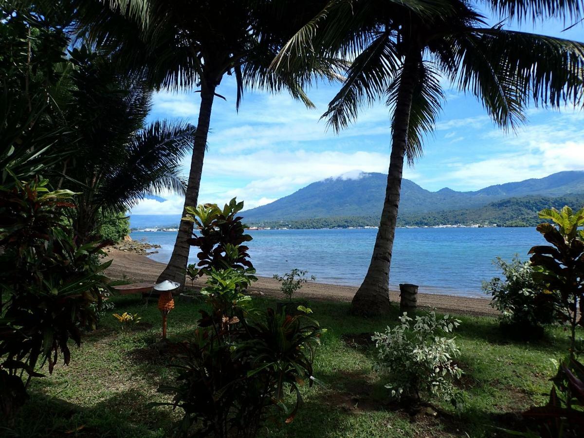 Two Fish Resort Lembeh ビツン エクステリア 写真